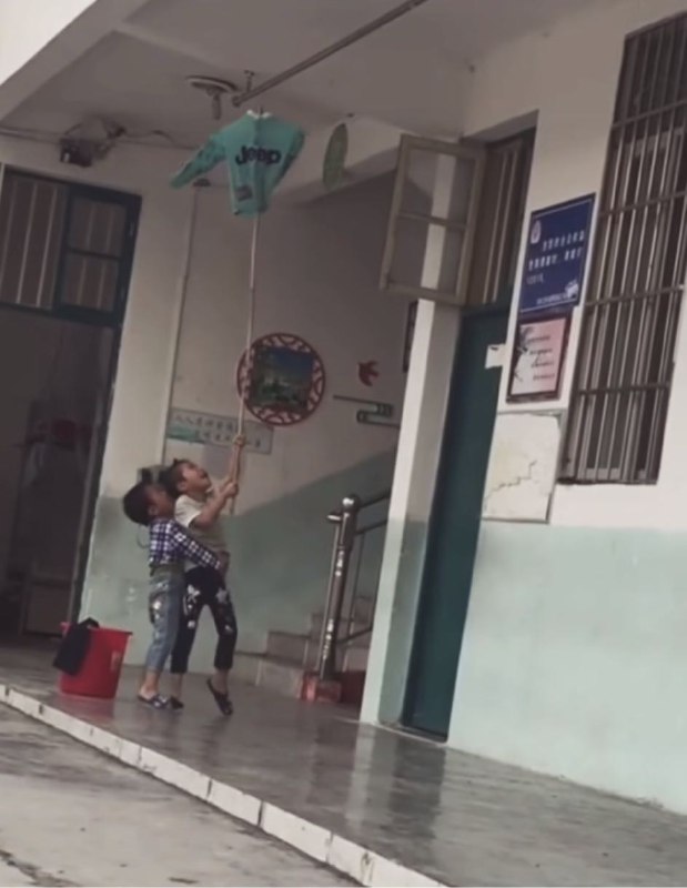 Q_Z: jandan.net/t/6126641OO: 122 XX: 3大姨夫: 想起三年级8岁多就开始住校，煮饭加水不知道多少，煮的不是稀饭就是没熟