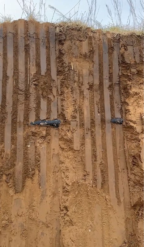 Q_Z: jandan.net/t/6131104OO: 133 XX: 5Pyromaniac: 夜无痕 勾机送你了，你现在是老板OO: 66, XX: 0fosidea: 啊啊啊啊啊啊有的兄弟，国防光缆通信光缆上面都会有碑，但包工头和挖机佬有没有事先调查清楚就难说咯OO: 36, XX: 1夜无痕: 老板你猜猜我挖到了啥OO: 28, XX: 0rosses: 离倾家荡产最近的一次只有1CMOO: 26, XX: 2您已经投过票了: 汗从后脑勺流进了腚沟OO: 11, XX: 0