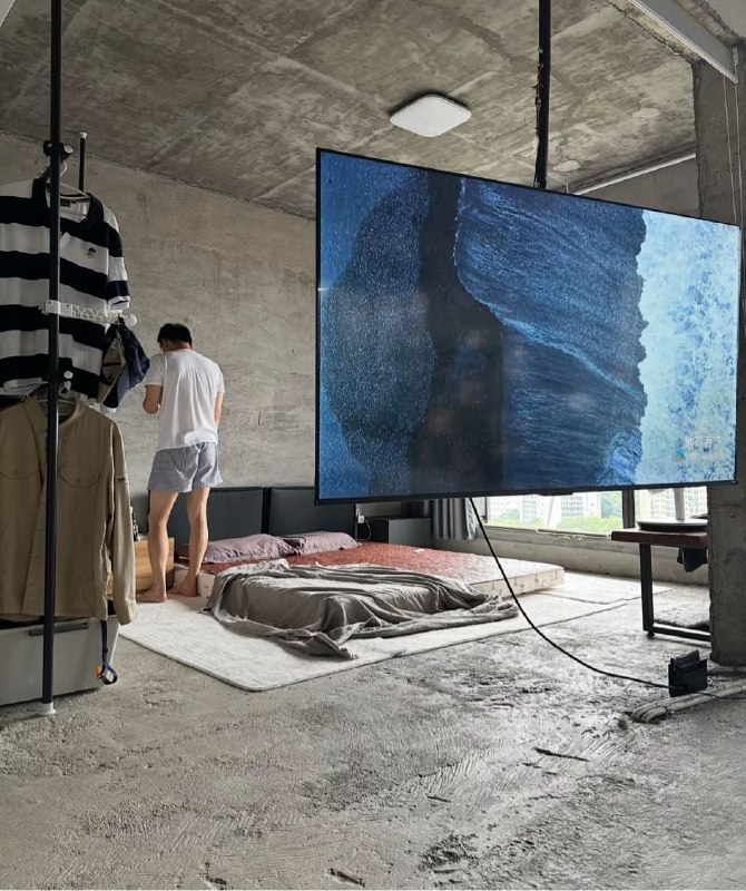 Q_Z: jandan.net/t/6128945OO: 102 XX: 12巴门尼德: 酷，如果这个水泥是那种不产生灰尘的类型，这个房子简直就是我的梦中情家OO: 50, XX: 3野鹤闲云惯: 看阳光就知道坐东朝西，加上大落地玻璃，早上东晒，下午西晒，是把空调开到最大都压不住的温度