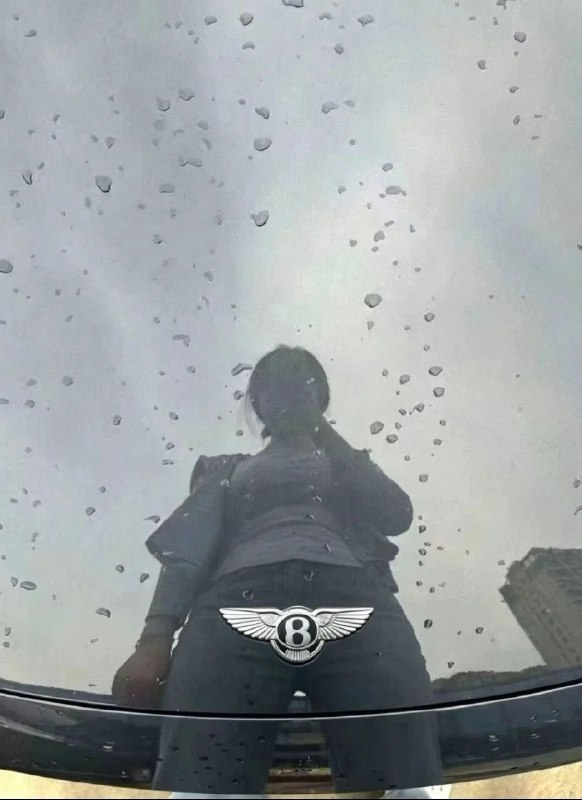 Q_Z: jandan.net/t/6130059OO: 143 XX: 4愿者上钩yu: 那个是8还是B？OO: 8, XX: 0人只要足够饿就会瘦: 我记得有个关于纹身的笑话就是这样的