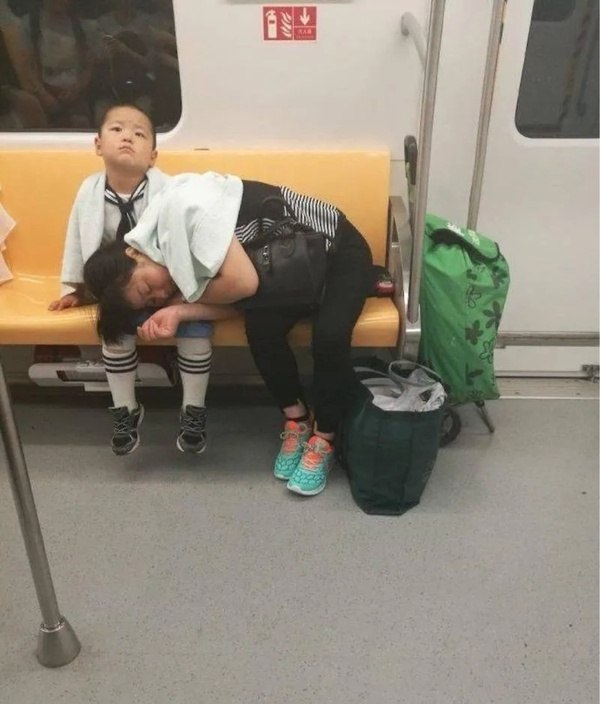 多吃薯条: jandan.net/t/6128859OO: 111 XX: 4ais1994: 这个时代，父母真的比孩子还辛苦，父母工作做生意一堆人在卷，生活孩子学习也在卷OO: 30, XX: 2